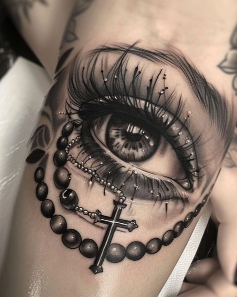 #tattoomen #tattoo #tattoos #tattooed #tattoolife #ink #tattooart #inked #tattooartist #tattooideas #tattoomodel #tattoostyle #tattoogirl #tattooink #art #tattoolove #men #tattoodesign #tattooing #blackandgreytattoo #inkedmen #tattooinspiration #follow #inktattoo #tattooinstagram #instagood #tattooboy #tattoodo #tattoogirls #realistictattoo Side Body Tattoos, Symmetrical Tattoo, Neck Tattoos Women, Tattoos For Women Half Sleeve, Tasteful Tattoos, Forearm Tattoo Women, Tattoo Designs For Men, Unique Tattoo Designs, Hand Tattoos For Guys