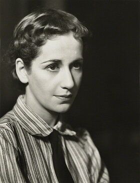 Peggy Ashcroft Peggy Ashcroft, Tartan