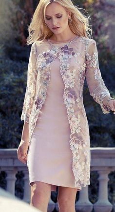 Modern Mother Of The Bride, Flamenco Style Dress, Wedding Dresses Lace Ballgown, Dresses Classy, Mother Of Groom Dresses, Lace Jacket, Floral Jacket, Bride Clothes, Groom Dress