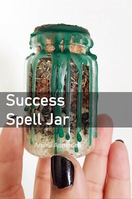 Money Spell Jar Ingredients, Success Spell Jar, Sassafras Root, Success Spell, Witches Jar, Spell Bottles, Money And Success, Ritual Magic, Witch Bottles