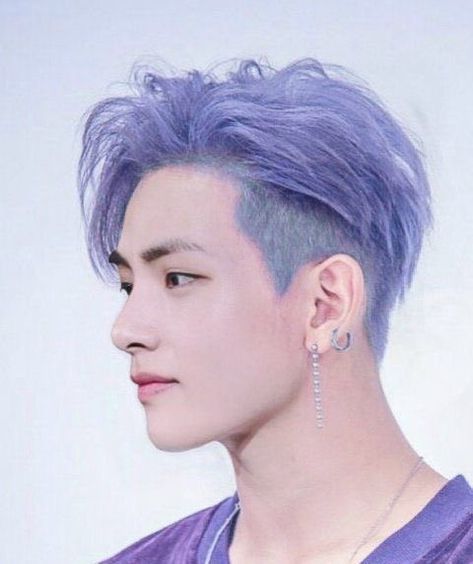 Hairstyles Undercut, Edgy Hairstyles, Korean Hairstyles, Hair Base, Men's Hairstyle, Flower Photoshoot, Corte De Cabelo Masculino, Photoshoot Bts, Edgy Hair