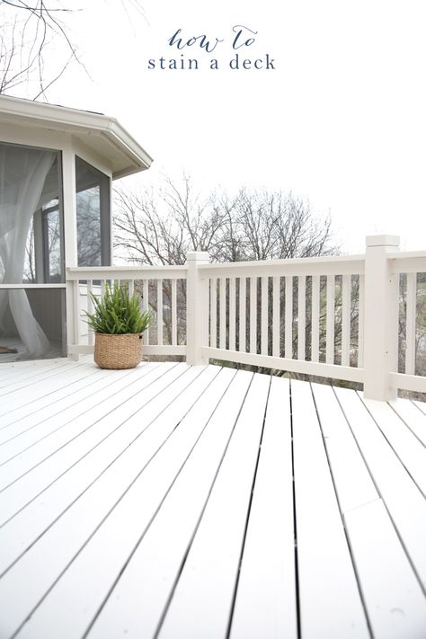 Get the tips & tricks how to stain a deck for a beautiful finish with minimal effort Decking Colours, Stain A Deck, Best Deck Stain, Deck Painting, Deck Stains, Deck Stain Colors, Deck Landscaping, White Deck, Garden Decking