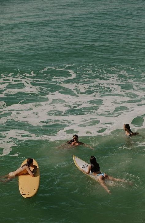 Wild Spirit Soft Heart, Surfing Hawaii, My Digital Diary, Surf Aesthetic, Aesthetic Film, Friend Zone, Surf Vibes, Hawaii Tropical, Surf Camp