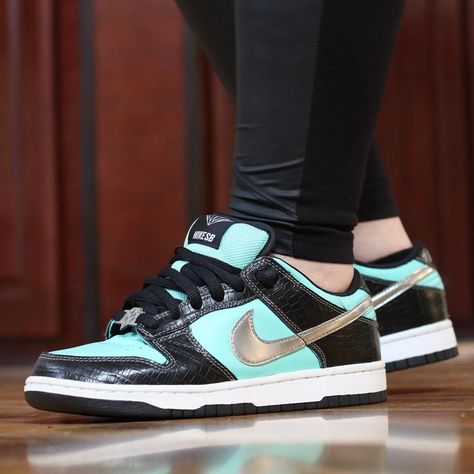 Diamond Supply Co. x Nike Dunk Low Premium SB "Tiffany" Nike Sb Stefan Janoski, Nike Sb Dunk High, Sb Dunk High, Stefan Janoski, Diamond Supply Co, Nike Sb Dunks Low, Diamond Supply, Nike Dunk Low, Dunk Low