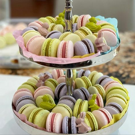 Easter Macarons | Spring | macaronobsessed Easter Macarons, Macaroons, Macarons, Easter