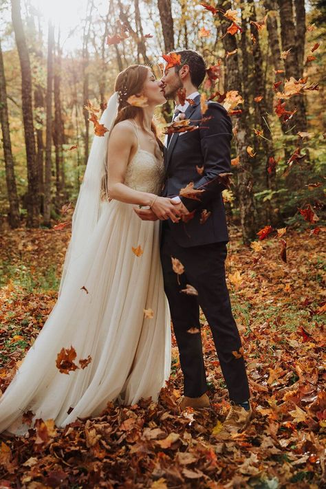 Fall Wedding Couple, Ethereal Elopement, Cliff Elopement, Fall Wedding Pictures, Autumn Elopement, Fall Engagement Shoots, Fall Wedding Photography, Fall Wedding Photos, Bride Groom Photos