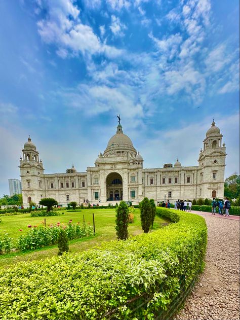 #kolkata #indiatravel #victorian #heritage #travelgram #destination #beautifuldestination #indialove #tourism #travel Victoria Memorial Kolkata, Victoria Memorial, India Travel, Kolkata, Beautiful Destinations, Tourism, India, Travel, Quick Saves