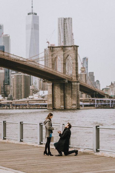 Brooklyn Bridge Engagement Photos, Engagement Photos Nyc, Best Places To Propose, New York Engagement, Nyc Photoshoot, Nyc Engagement, Engagement Photos Country, Brooklyn Bridge Park, City Engagement Photos