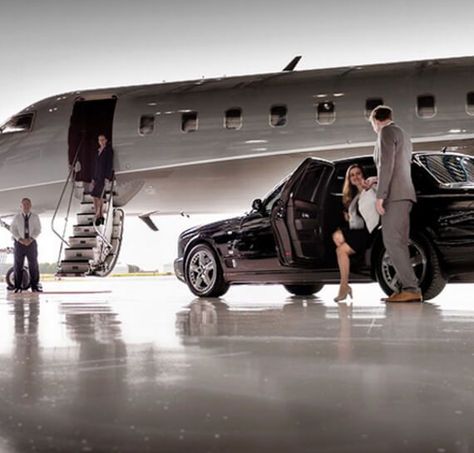 Jet Flying, Flying Private, Chicago Airport, Airport Limo Service, Take The Risk, Limo Service, Rich Girl Lifestyle, Luxury Lifestyle Dreams, Luxe Life