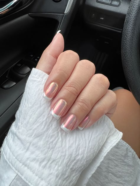 chrome short nails hailey bieber trend aesthetic ideas cute designs french tip Chrome Nails With White Tips, Chrome French Tip Nails Round, French Rounded Square Nails, French Mani Chrome, French Chrome Square Nails, French Tip Chrome Nails Short, Chrome Square Nails Designs, Chrome Nails Designs French Square, Chrome French Pedicure