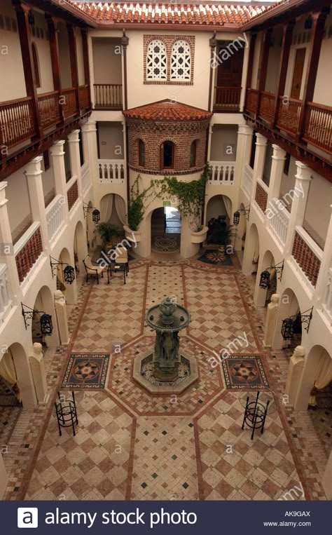 Courtyard area of casa Casuarina on South Beach Former Home of G Versace Stock Photo Versace Miami, Casa Casuarina, Celebrity Interiors, Versace Mansion, Versace Design, Hacienda Homes, Central Courtyard, Hacienda Style Homes, Mexico House