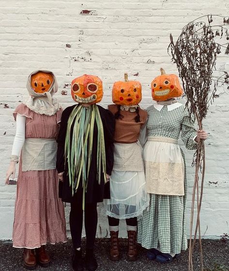 Pottsfield Pumpkin Costume, Halloween Crafts For Friends, Cool Homemade Halloween Costumes, Welcome To Pottsfield, Over The Garden Wall Trunk Or Treat, Wirt Costume Diy, Over The Garden Wall Themed Party, Wirt And Greg Otgw Costume, Over The Garden Wall Halloween Decorations