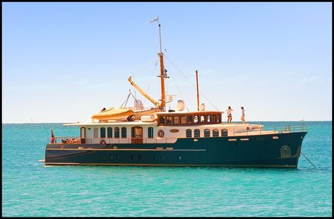 Vintage Yacht, Duck Boat Blind, Trawler Boats, Wooden Speed Boats, Yatch Boat, Utility Boat, Big Yachts, Explorer Yacht, The Whitsundays