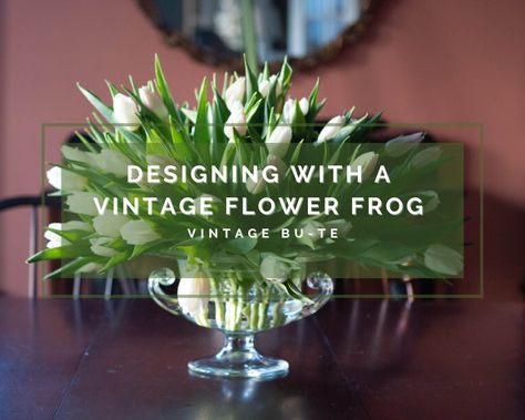 Vanilla Strawberry Hydrangea, Japanese Floral Design, Tulip Arrangement, Tulip Centerpiece, Floral Frog, Tulips Arrangement, Glass Frog, Frog Design, Flower Frog