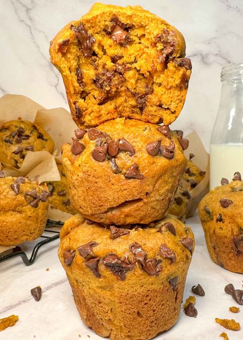 Pumpkin Chocolate Chip Muffins - The Effortless Cook Einkorn Muffins, Muffins Pumpkin, Pumpkin Chocolate Chip Muffins, Pumpkin Chocolate Chip, Muffin Batter, Pumpkin Chocolate Chips, Pumpkin Flavor, Soda Bread, Best Pumpkin