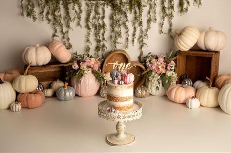 1st Birthday Pumpkin Photo Shoot, Boho Fall Cake Smash, Fall Theme First Birthday Photoshoot, Cake Smash Fall Theme, 1st Birthday Party Ideas November, Our Pumpkin Is Turning One Cake, Boho Pumpkin Birthday Party, Pumpkin First Birthday Photo Shoot, Fall Cake Smash Girl