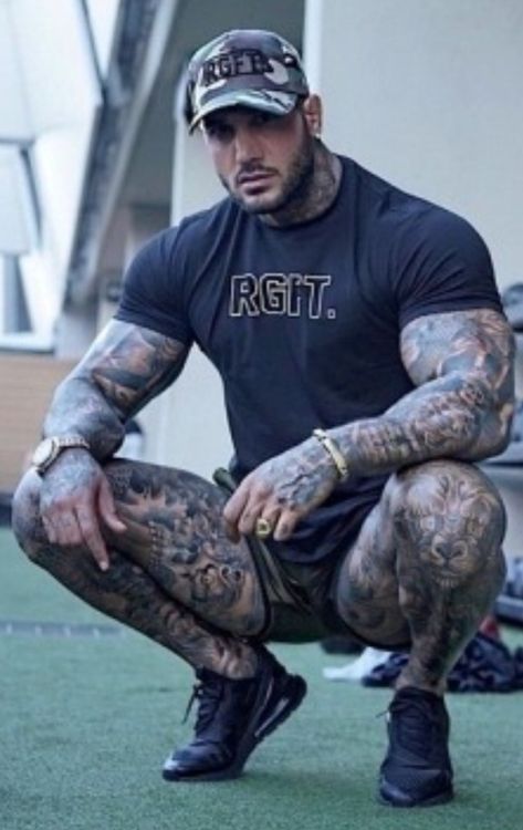 Tattooed Men, Tatted Men, Body Tattoo, Inked Men, Famous Men, Men In Uniform, Muscular Men, Muscle Men, Bearded Men