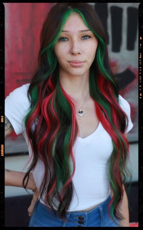 Christmas Peekaboo Hair, Red Green Hair Color, Red And Green Dyed Hair, Green And Red Hair Color, Red And Green Peekaboo Hair, Red And Blue Peekaboo Hair, Christmas Colored Hair, Red And Green Hair Color Ideas, Red And Green Hair Split