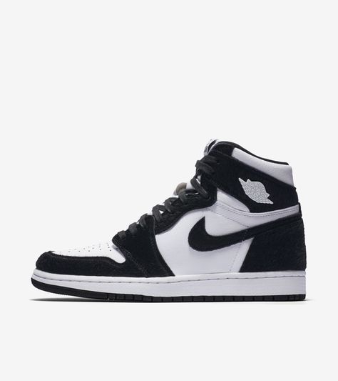 NIKE USA SNKRS Air Jordan 1 'Twist' https://t.co/j3jHlCIhbr  Explore and buy the Air Jordan 1 'Twist'. Stay a step ahead of the latest sneaker launches and drops, Follow Us on Twitter! $160,CD0461-007,US,5 https://t.co/0aTSDowk0c Air Jordan 1 Twist, Jordan 1 Retro High Obsidian, Jordan Model, 40 Women, Nike Air Jordan 1 Retro, Nike Jordan Retro, Womens Air Jordans, Limited Edition Sneakers, Air Jordan Retro