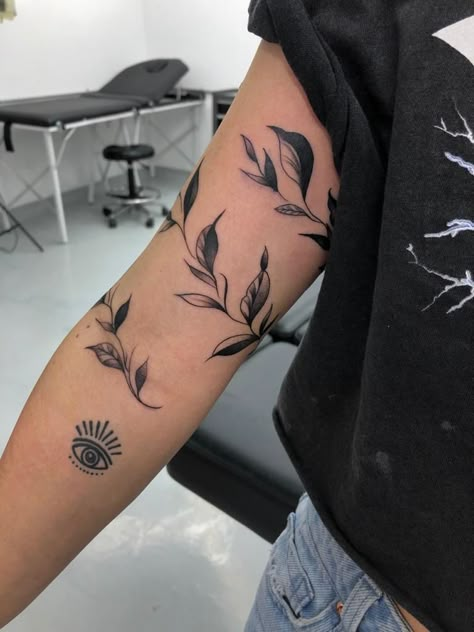 Vine Tattoos Sleeve Filler, Upper Arm Leaf Tattoo, Leaves Wrap Around Tattoo, Wrap Around Elbow Tattoo, Sun Cover Up Tattoo, Bicep Wrap Tattoo, Upper Arm Wrap Tattoos For Women, Leaf Wrap Around Tattoo Arm, Wrap Around Forearm Tattoo