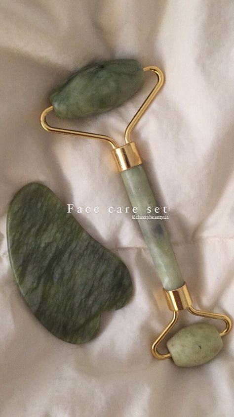 Roller And Gua Sha, Facial Tools, Shower Skin Care, Glowing Skincare, Face Roller, Jade Roller, Healthy Lifestyle Inspiration, Gua Sha, Natural Jade