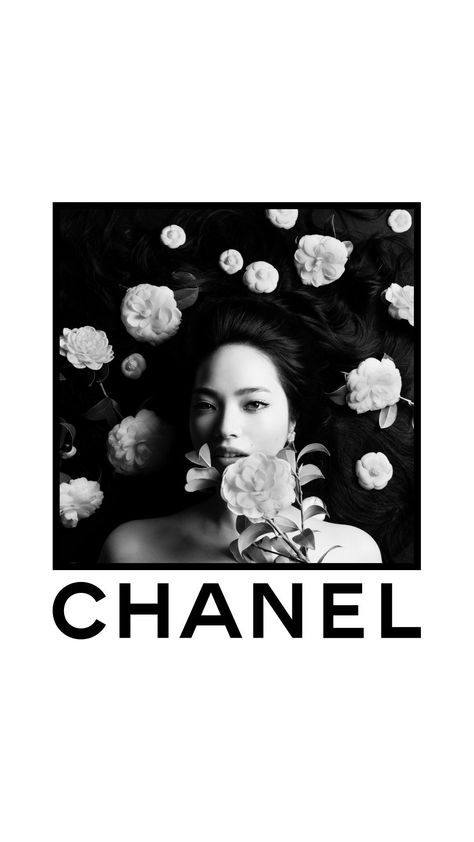 Monochrome Photoshoot, Chanel Photoshoot, Brand Examples, Chanel Ad, Inez Vinoodh, Deck Pictures, Nana Komatsu, March 7th, Chanel Brand