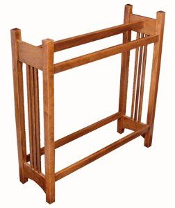 Amish Made Mission Quilt Rack: Home & Kitchen Quilt Wall Hangers, Quilt Holder, Wooden Quilt, Woodworking Plans Toys, Amish Furniture Bedroom, Wood Quilt, Mission Style Furniture, Woodworking Tools For Sale, Lakefront Living