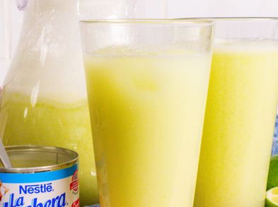 Creamy Brazilian Lemonade Brazilian Lemonade, 12 Tomatoes, Refreshing Drinks, Drink Recipes, Lemonade, Tomatoes, Food To Make, Brazil, Favorite Recipes