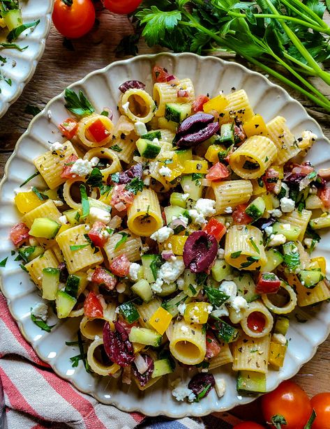 Modern Pasta Salad, Pasta Salad Summer Cold, Pasta Salad With Steak, Pasta Feta Salad, Pasta Salad Picnic, Small Side Dishes, August Food Ideas, Fancy Summer Dinner Recipes, Best Summer Side Dishes