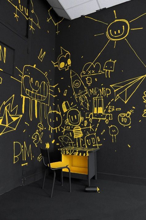 Office Graffiti, Wall Grafitti Creative, Interior Design Wall Art, Instagram Design Creative, Wall Text, Interior Murals, Wall Texture Design, School Murals, Old School Tattoo Designs