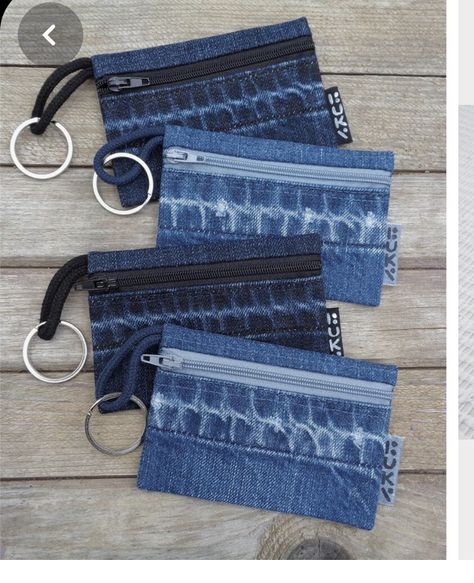 Tshirt Making Ideas, Denim Ideas Recycling, Denim Crafts Things To Make, Easy Sewing Gifts To Make, Jean Recycle Ideas, Denim Crafts Upcycling, Denim Purse Diy, Easy Sewing Gifts, Recycled Denim Crafts