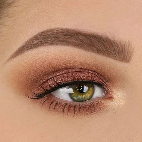 Small Hooded Eyes, Eyeliner Tips, Pretty Eyeshadow, Alat Makeup, Beautiful Eyeshadow, Hooded Eyes, Natural Eyes, Natural Eye Makeup, Eye Contour