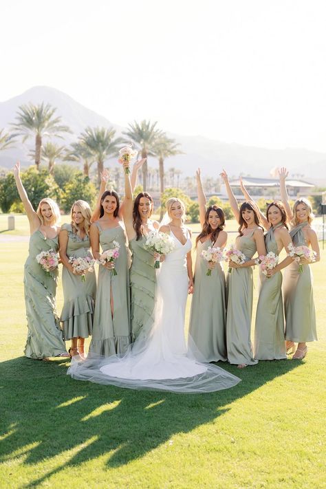 Looking for trendy bridesmaid dress colors, like these sage green dresses? Look no further than this golfcourse wedding filled with pastel hues! Photography: Caitlin B Photography (http://www.caitlinbphotography.com) Bridesmaid Dresses Mint Green, Sage Green Wedding Bridesmaid, Sage Green Dresses, Summer Weddings Bridesmaids, Tangled Wedding, Mint Green Bridesmaid Dresses, Trendy Bridesmaids, Pastel Bridesmaid Dresses, Sage Green Dress