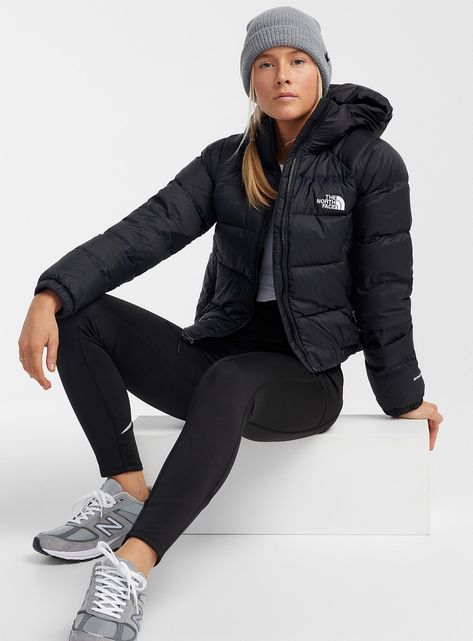 Black North Face Jacket Outfit, North Face Jacket Outfit, Puffer Jacket Outfits, Nort Face, Winter Jacket Outfits, Black North Face Jacket, North Face Coat, Hooded Puffer Jacket, Black Puffer