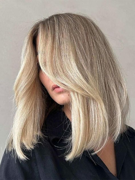 Shoulder length modern bob with blunt ends, curtain bangs, and internal layering Internal Layers Haircut, Straight Shoulder Length Hair Cuts, 2024 Haircut, Long Bob Blonde, Medium Shag Hairstyles, Shoulder Length Hairstyles, Shoulder Length Blonde, Long Face Haircuts, Hairstyles For Fine Hair