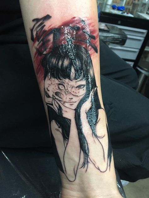 Tommie Tattoo, Junji Ito Tattoo, Junji Ito Collection, Tomie Junji Ito, Spiral Tattoos, Goth Princess, Japanese Art Prints, Pretty Tattoos For Women, Image Swag