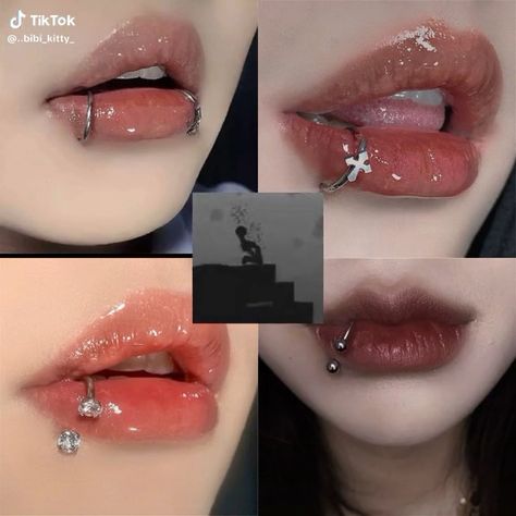 Kitten Fangs Piercing, Raccoon Bites Piercing, Fang Piercing, Labret Lateral, Side Labret, Snake Bite Piercing, Lip Piercing Jewelry, Piercing Chart, Face Piercings