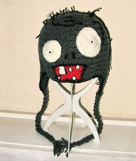 Zombie Crochet, Crochet Zombie, Crochet Halloween Hat, Creepy Crochet, Crochet Character Hats, Funky Hats, Crocheted Hat, Halloween Crochet Patterns, Crochet Knit Hat