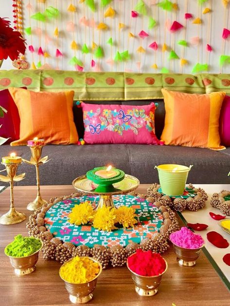 8 Festival Decoration Ideas For 2022 | Kolo Magazine Holi Hampers, Holi Ideas, Festival Decoration Ideas, Holi Decor, Holi Decoration, Holi Theme, Handmade Hamper, Puja Decor, Diy Lantern