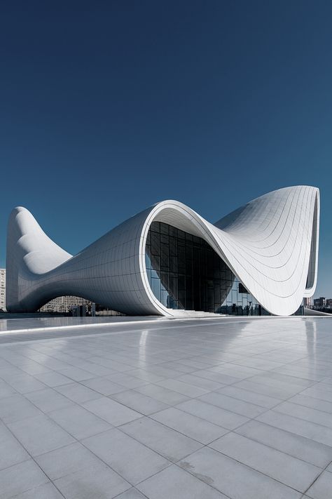 Futurism Architecture, Zaha Hadid Buildings, Neo Futurism, Zaha Hadid Architecture, Zaha Hadid Design, Deconstructivism, Famous Architecture, Zaha Hadid Architects, Famous Buildings