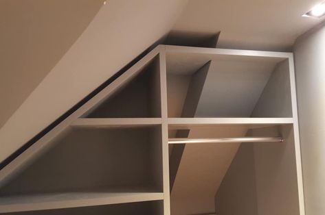 Expert Advice: Solutions for Odd Shaped Closets | Home Trends Magazine Odd Shaped Walk In Closet, Odd Shaped Closet Organization, Triangular Closet Organization, Weird Shape Closet Organization, Odd Shaped Closet Design, Odd Shaped Closet, Odd Shaped Bedroom, Corner Closet Shelves Lowe's, Easy Closet Organization