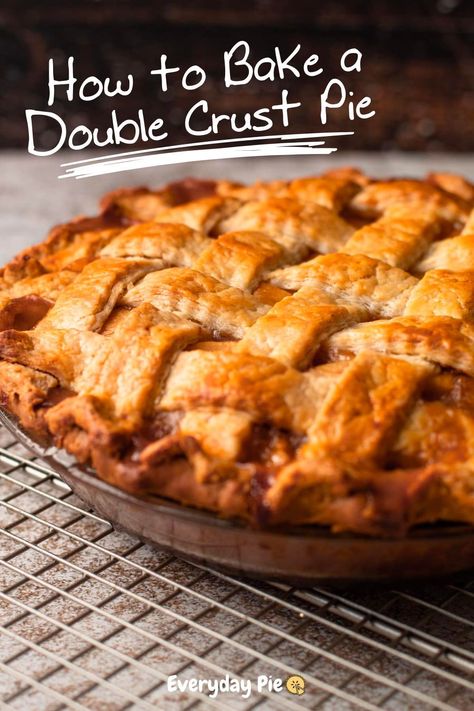 Looking to make a classic double-crust pie from your own recipe? Or, want some helpful tips to get the best bake while using a double-crust? This guide is all about How to Bake a Double Crust Pie! Double Crust Pies, 10 Inch Pie Crust Recipe, Double Crust Pie, Double Pie Crust Recipe, Double Pie Crust, Perfect Pie Crust Recipe, Pie Crust Top, Lattice Pie Crust, Homemade Pie Recipes