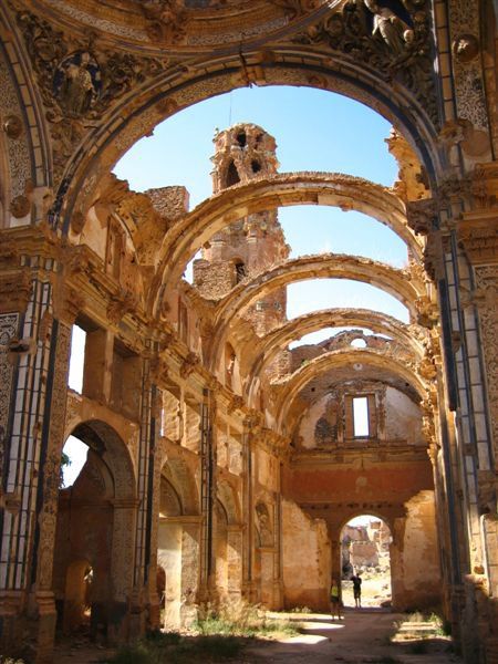 Medieval Spain Aesthetic, Ancient Spain, Spain Architecture, Zaragoza Spain, Stone City, Southern Europe, Madrid Barcelona, In Between, Ancient Architecture