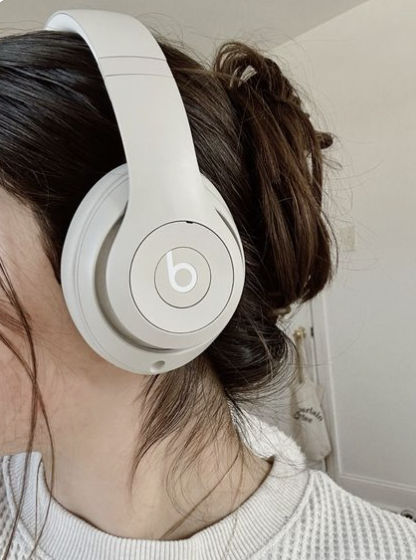 beats Studio Pro - Wireless Bluetooth Noise Cancelling Headphones - Personalized Spatial Audio, USB-C Lossless Audio, Apple & Android Compatibility, Up to 40 Hours Battery Life - Sandstone #technology #modernitgirls #amazondeals #music #entertainment #trendingnow Beats Studio Pro Sandstone, Beats Studio Pro, Beats Headphones Outfit, Girl Headphones, Expensive Stuff, Beats Studio, Music Entertainment, Noise Cancelling Headphones, Beats Headphones