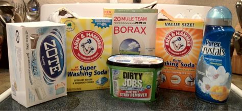 Crafting and Baking and Sewing... Oh, my!: Homemade Laundry Detergent Powder Laundry Soap, Homemade Laundry Detergent Liquid, Diy Laundry Soap, Laundry Detergent Recipe, Laundry Scent Boosters, Diy Laundry Detergent, Laundry Soap Homemade, Powder Laundry Detergent, Laundry Scents