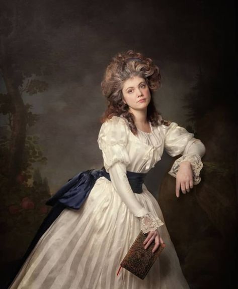 Grimilde Malatesta on Instagram: “For white the choice was a bit obvious :) Photo: @andreagottardisecretstories  #georgianjanuary #georgianjanuary2019 #georgianfashion…” Marie Antoinette Painting, 18th Century Portraits, 18th Century Dress, 18th Century Costume, 18th Century Fashion, History Fashion, Wuthering Heights, Century Clothing, Historical Costume