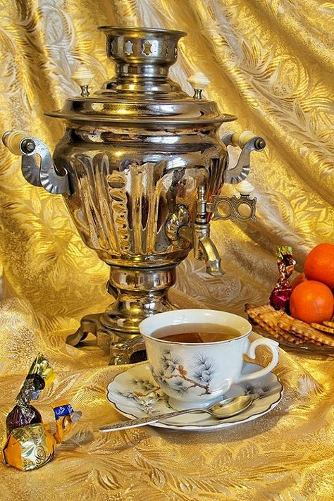 Samovar Tea, Chair Photography, Rennaissance Art, Craft Packaging, Russian History, Tea Culture, Charcoal Art, China Painting, Flower Coloring Pages