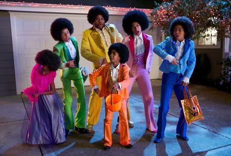 The Jackson 5 group halloween costume inspiration (...plus little sister Janet Jackson) Worst Costume, Black Ish, Halloween Tattoo, Halloween 2014, Jackson 5, Dressup Party, The Jacksons, Group Halloween Costumes, Family Costumes