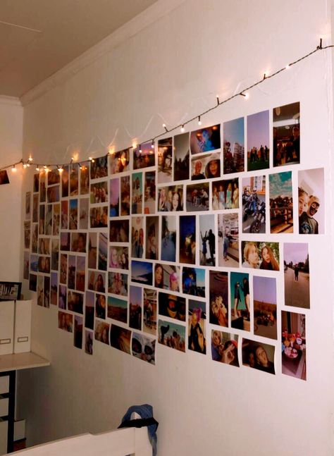 Disposable Pictures Wall, Friend Photo Wall Collage Bedroom, Small Pictures On Wall, Disposable Photo Wall, Friends Picture Wall, Photo Wall Collage With Lights, Photo Wall Collage Ideas Bedrooms, How To Display Photos, Wall Photo Collage Ideas