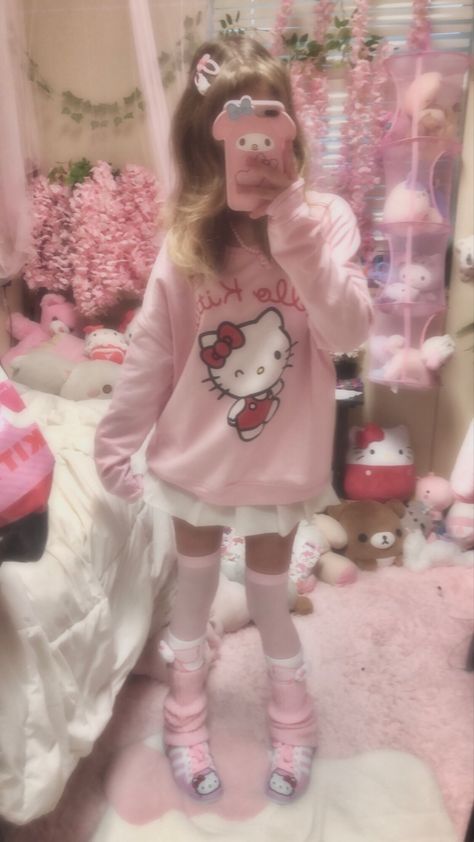 Kawaii Style Outfits, Kawaiicore Outfits, Sanrio Outfit Aesthetic, Softie Style, Sanriocore Outfits, Cutecore Fashion, Kawaiicore Outfit, Fem Boy Outfits, Cutecore Clothes